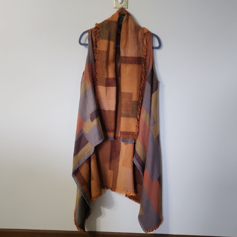 Geometric Patterned Vest - Orange and Gray